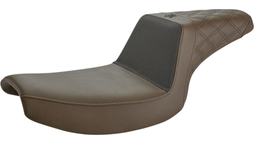 Saddlemen - Saddlemen Unknown Industries Performance Gripper Seat - UN82-09-173BR