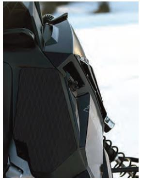 Proven Design Products - Proven Design Products Knee/Tank Pad Kit - Black - DGRIP-POLAXYXX