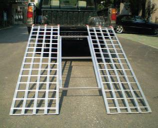 Automatic Distributors - Automatic Distributors 6ft. Aluminum Tri-Fold Ramp - XF-50-24-003