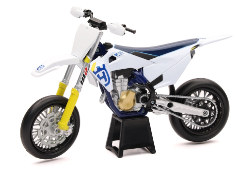 New Ray Toys - New Ray Toys 1:12 Scale Husqvarna - FS450 Super Moto Bike - 58163