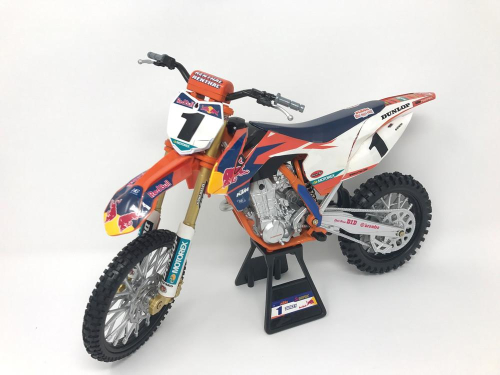 New Ray Toys - New Ray Toys 1:6 Scale Racer Replica - Red Bull KTM450SX-F Ryan Dungey #1 - 49623