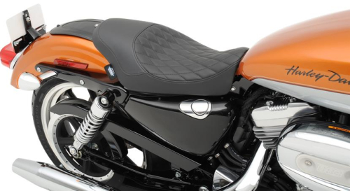 Drag Specialties - Drag Specialties 3/4 in. Low Solo Seat - Diamond Stitch - 0804-0529