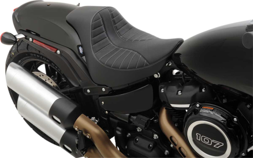 Drag Specialties - Drag Specialties EZ-ON Solo Seat - Scorpion Silver Stitch - 0802-1129