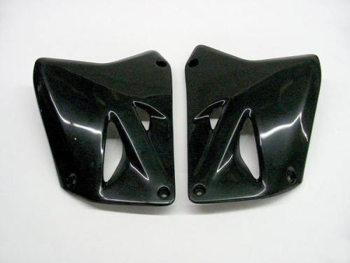 UFO Plastics - UFO Plastics Radiator Covers - Black - SU03987-001