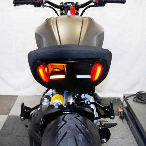 New Rage Cycles - New Rage Cycles Rear Turn Signals - with Side Mount License Plate - 1260-RTS-SIDE