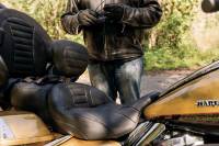 Mustang - Mustang Trike Deluxe Touring Driver Backrest Pad and Post - 79012 - Image 4